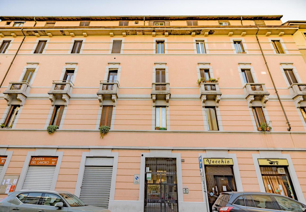 Turrohouse-Duomo 12 Minutes Away Apartment Milan Exterior photo